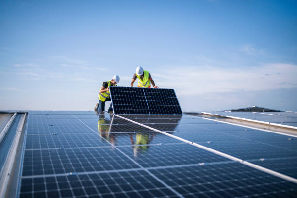 Best Roof Installation  in Lynn, MA